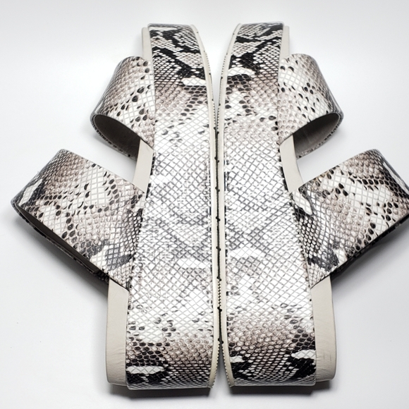 J/Slides Gray Snake Print Double Strap Platform Sandal Wedge Sz 8.5 Travel Beach - Picture 11 of 14